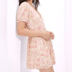 American Eagle AEO Romper Floral Pink Size M